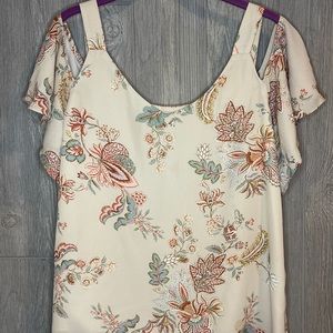 Adrienne Vittadini cold shoulder blouse Size M